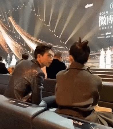 周深微博之夜吃瓜,趣味横生！